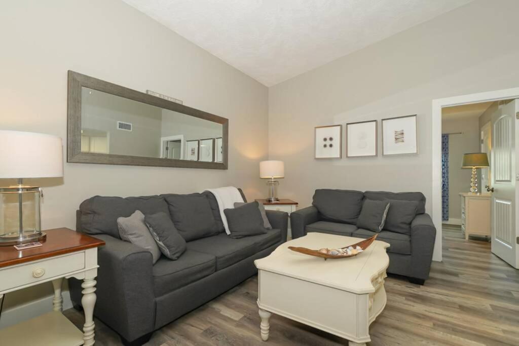 Siesta Key Village-Suite #3: A Block To The Beach! Sarasota Eksteriør bilde